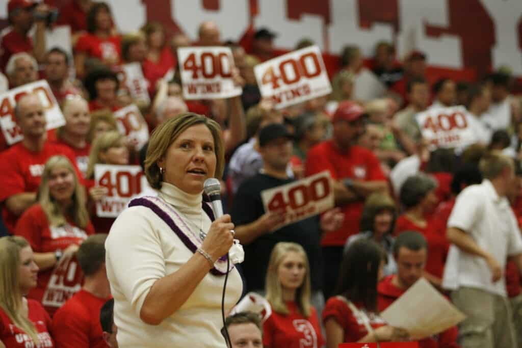 , University of Utah volleyball vs. BYU, Sept. 26, 2009 in Salt Lake City. Beth Launiere won her 400th career win.  (Photo/Steve C. Wilson / University of Utah)