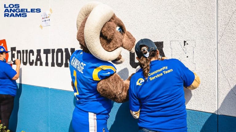 LA Rams_CommunityTeam